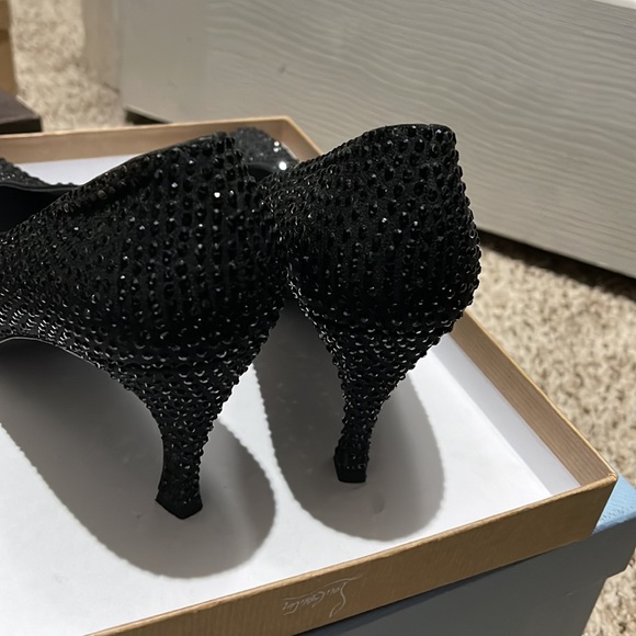 Black Stuart Weizmann pumps - Picture 2 of 4